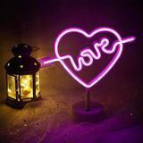 Декоративный настольный неоновый светильник "Love" розовый на батарейках/USB 28*29 см neon_love_stand фото